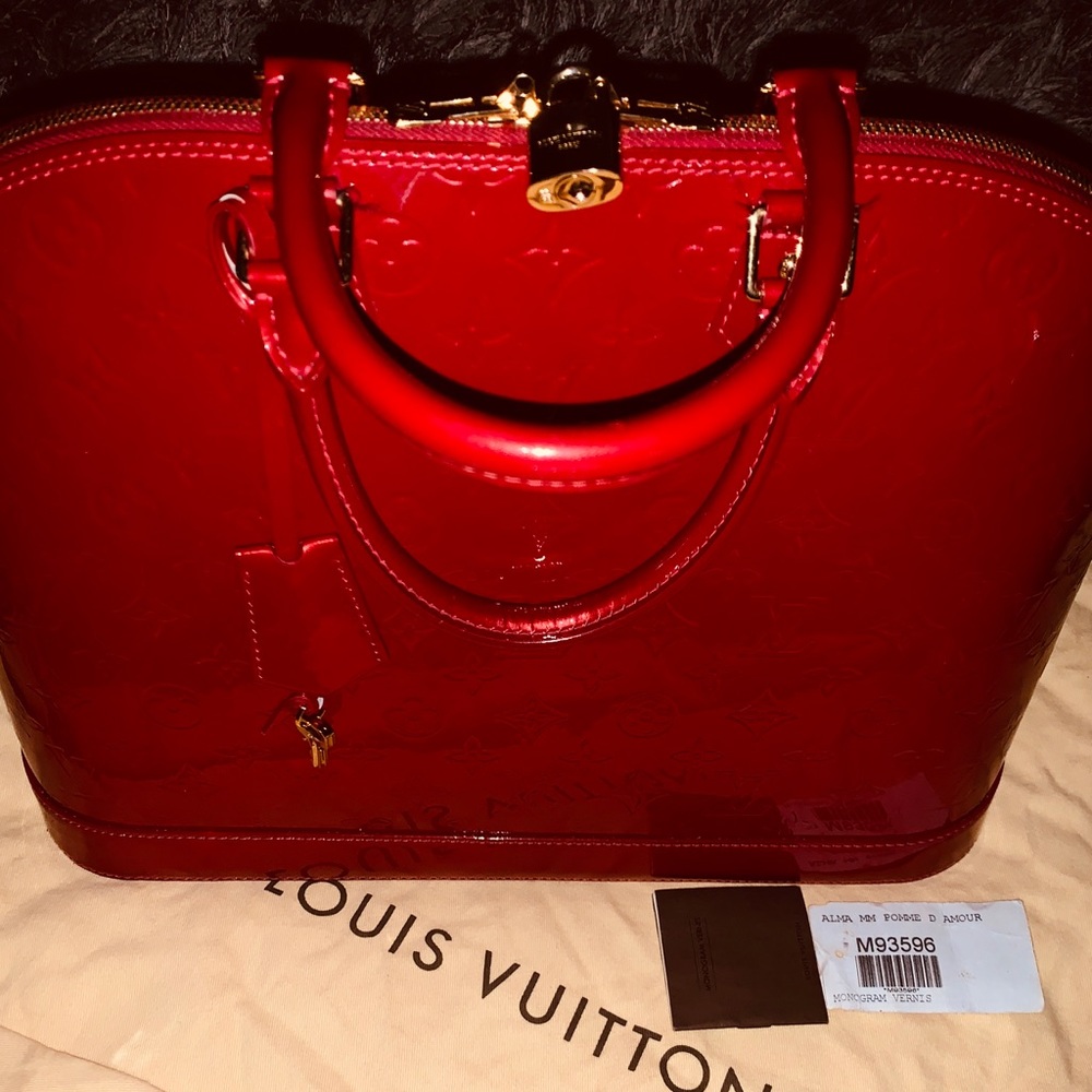 AUTHENTIC LOUIS VUITTON VERNIS